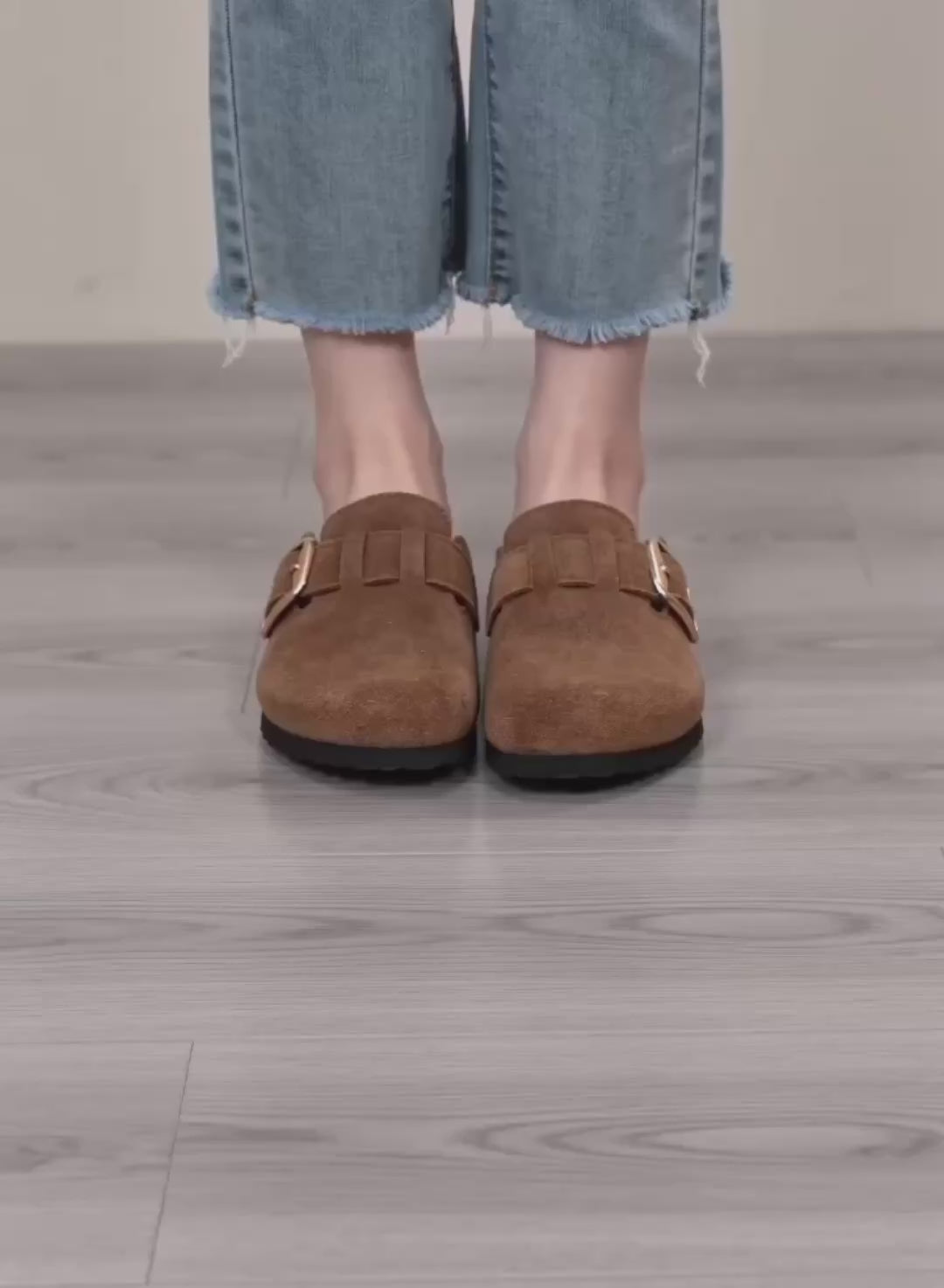 KUSHIONSTOCK Genuine Leather Big Buckle Clog